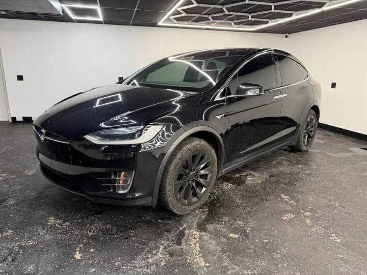 2017 Tesla Model X - Image 4 of 12