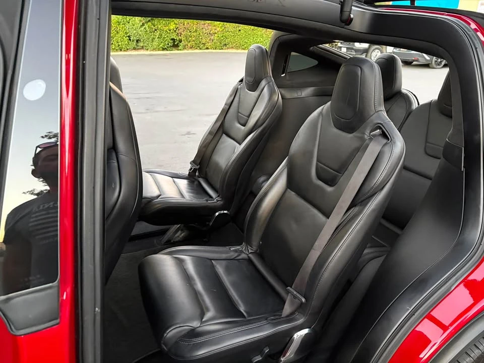 2017 Tesla Model X - Image 16 of 19