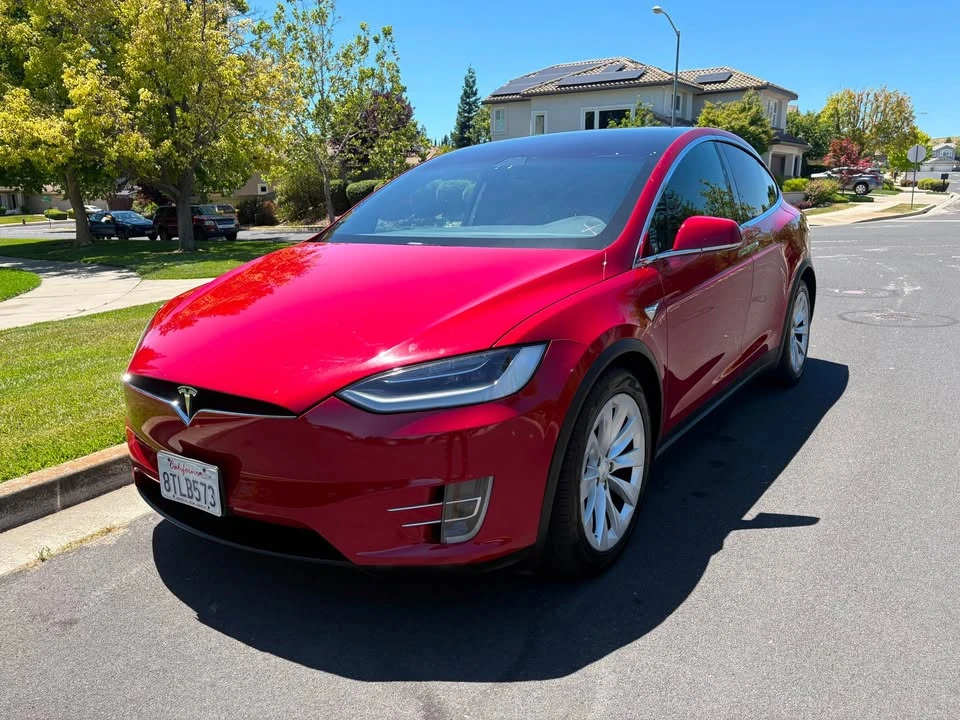 2017 Tesla Model X - Image 2 of 19