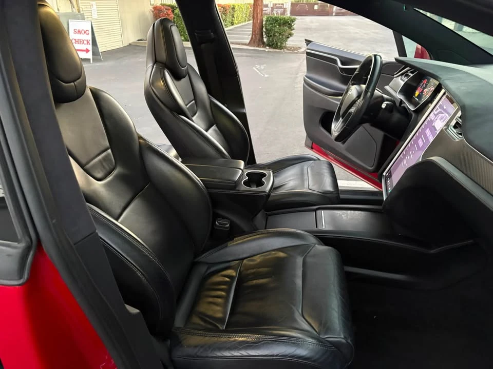 2017 Tesla Model X - Image 13 of 19