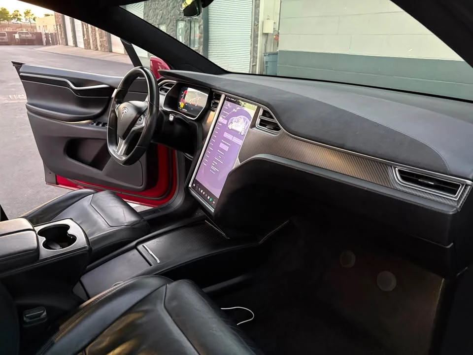2017 Tesla Model X - Image 14 of 19
