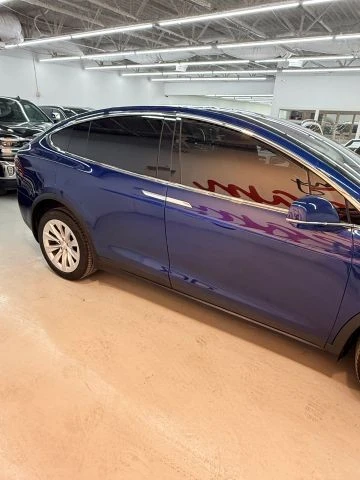 2017 Tesla Model X - Image 12 of 21