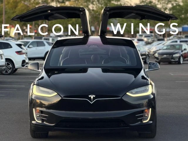 2017 Tesla Model X - Image 10 of 21
