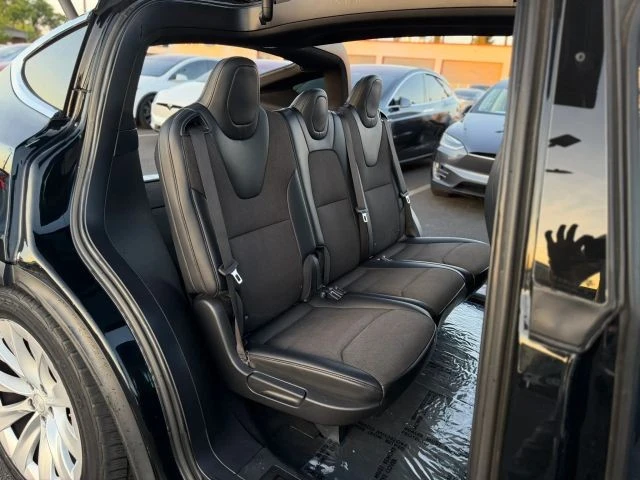 2017 Tesla Model X - Image 15 of 21