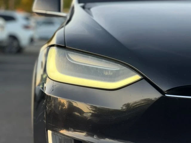 2017 Tesla Model X - Image 6 of 21