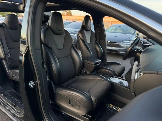 2017 Tesla Model X - Image 14 of 21