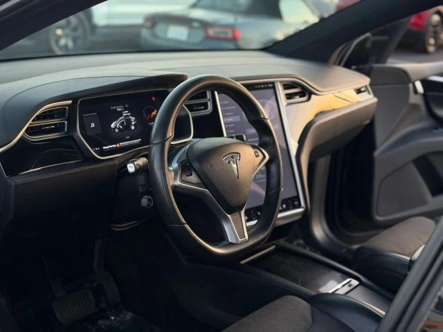2017 Tesla Model X - Image 21 of 21