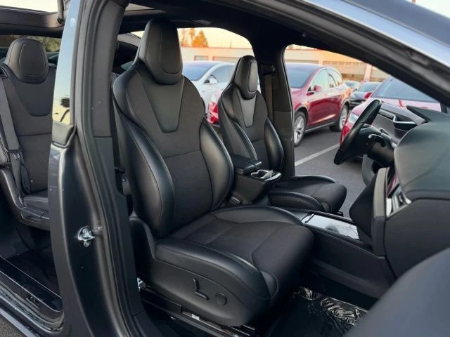 2017 Tesla Model X - Image 15 of 21