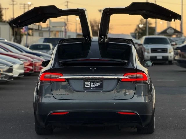 2017 Tesla Model X - Image 12 of 21
