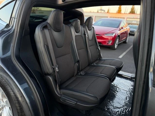 2017 Tesla Model X - Image 16 of 21