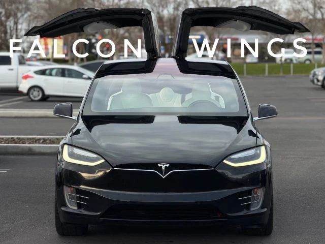2017 Tesla Model X - Image 11 of 12