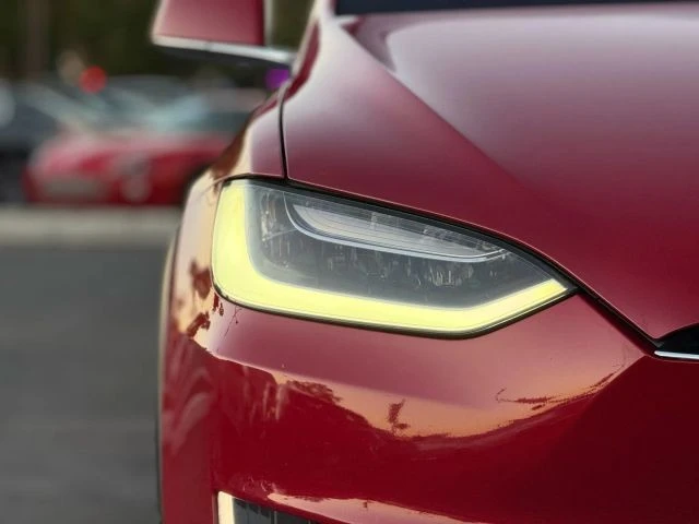 2017 Tesla Model X - Image 6 of 21