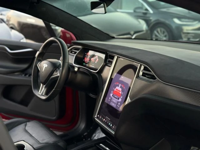 2017 Tesla Model X - Image 19 of 21