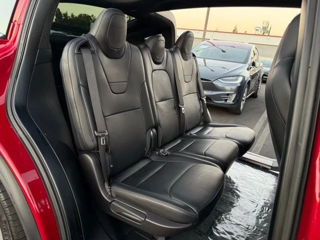 2017 Tesla Model X - Image 15 of 21