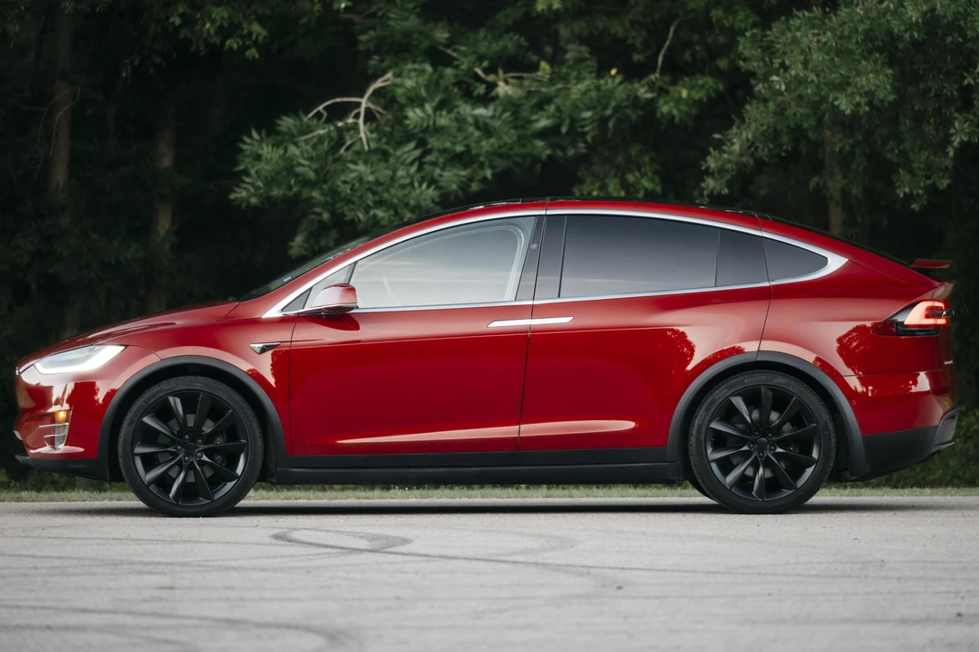 2017 Tesla Model X - Image 3 of 31