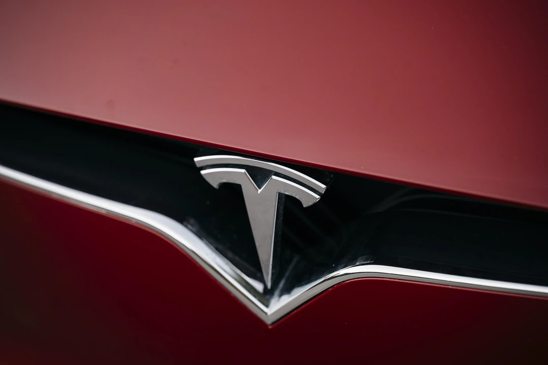 2017 Tesla Model X - Image 24 of 31