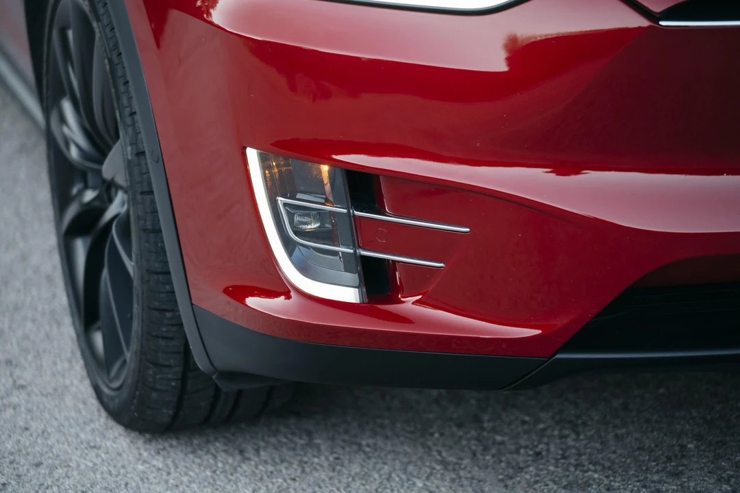 2017 Tesla Model X - Image 21 of 31