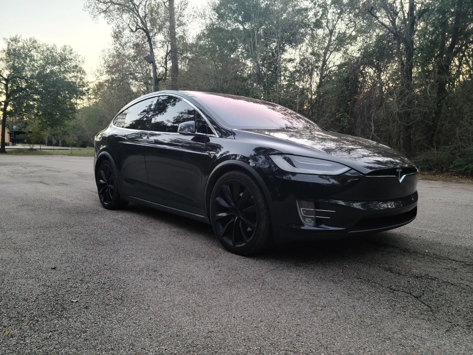 2017 Tesla Model X - Image 13 of 31