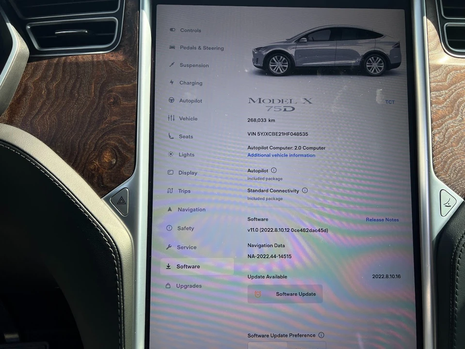 2017 Tesla Model X - Image 11 of 13