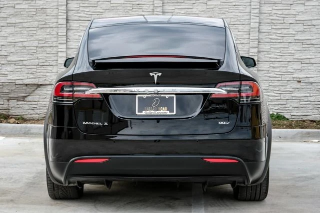 2017 Tesla Model X - Image 12 of 21