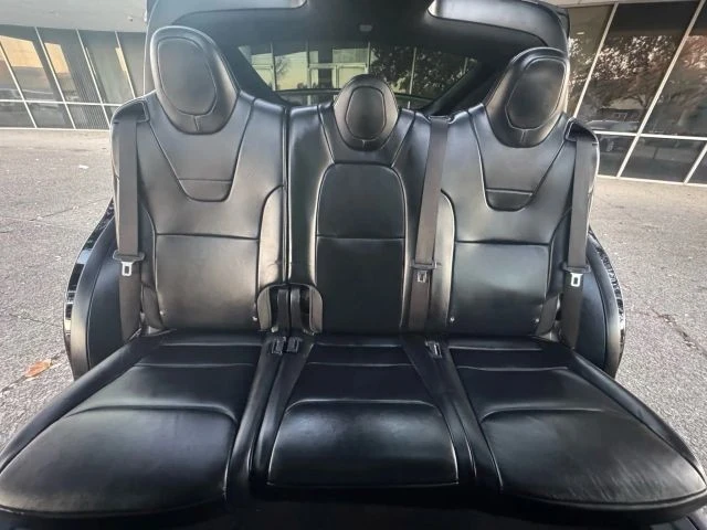 2017 Tesla Model X - Image 19 of 21
