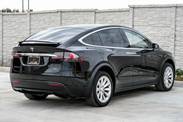 2017 Tesla Model X - Image 11 of 21