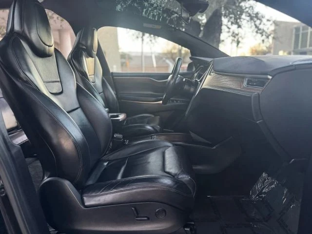 2017 Tesla Model X - Image 18 of 21