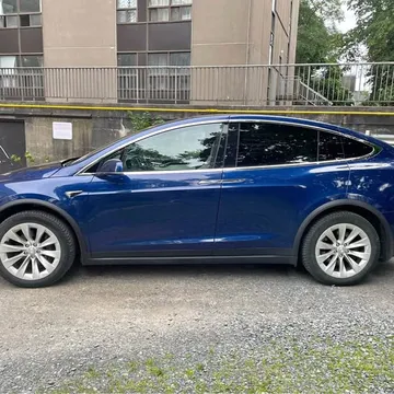 2017 Tesla Model X 75D