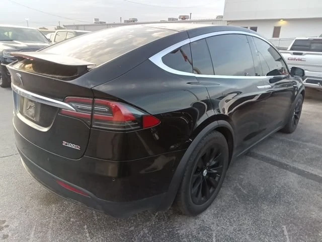 2017 Tesla Model X - Image 5 of 15