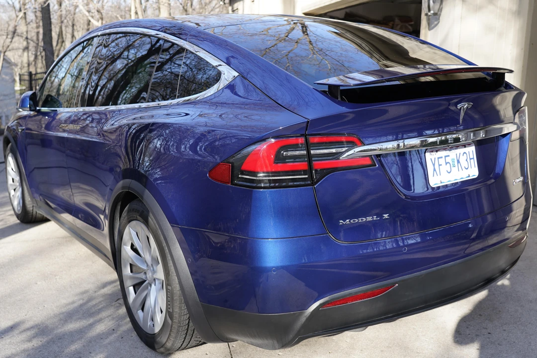 2017 Tesla Model X - Image 4 of 10