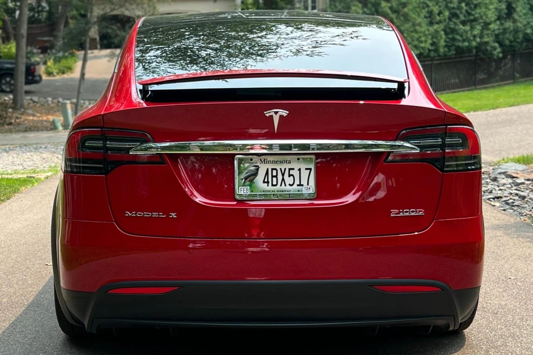 2017 Tesla Model X - Image 5 of 31