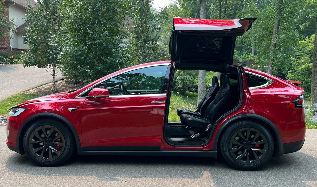 2017 Tesla Model X - Image 23 of 31