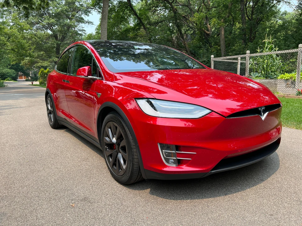 2017 Tesla Model X - Image 17 of 31
