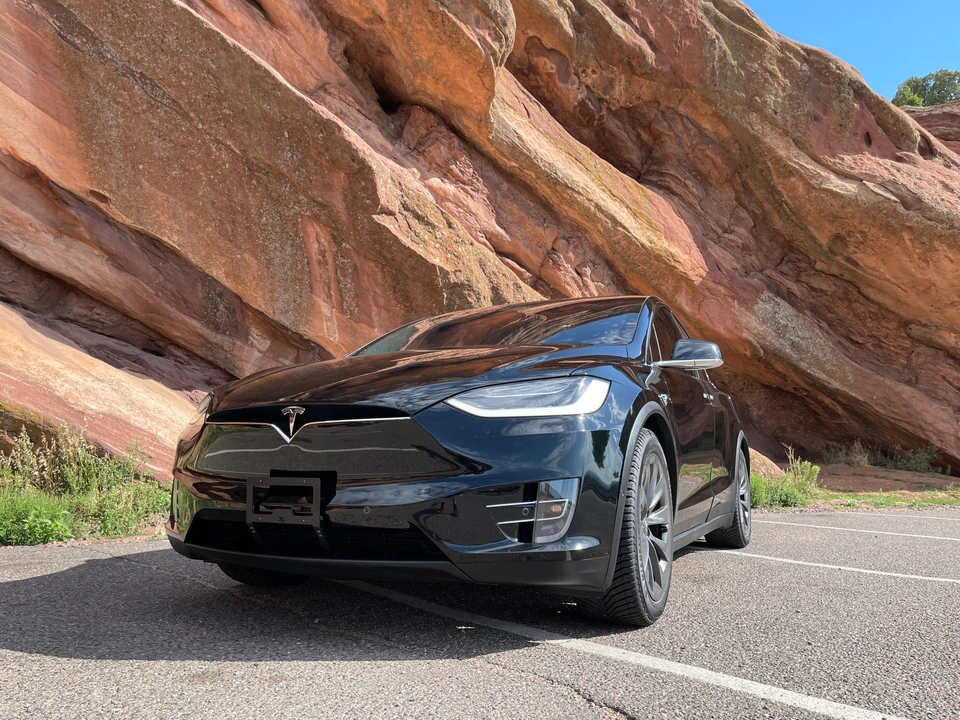 2017 Tesla Model X - Image 7 of 31