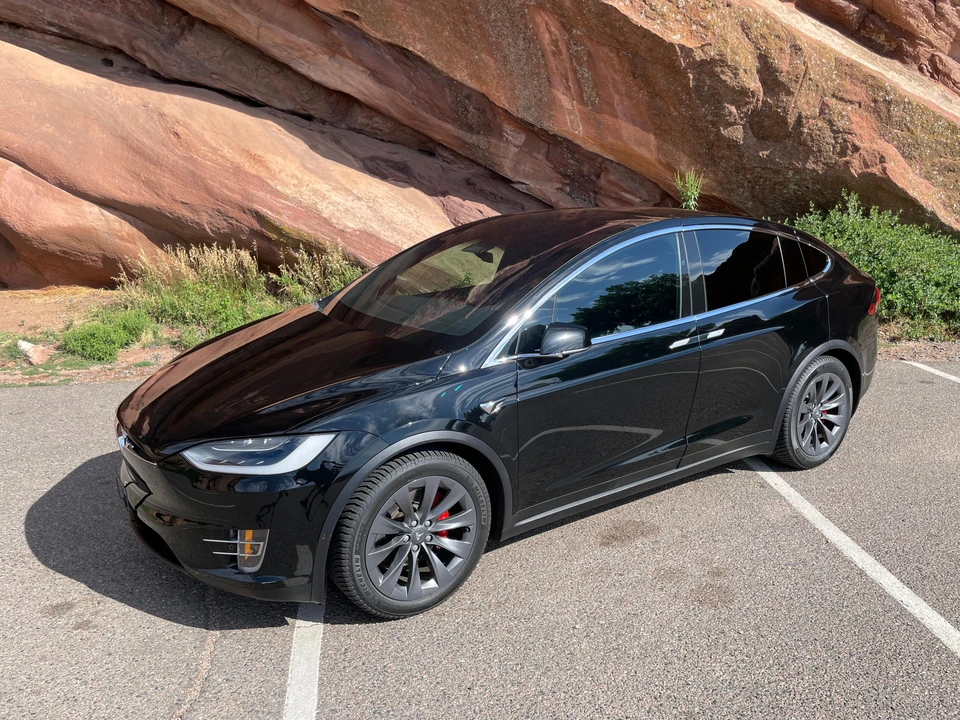 2017 Tesla Model X - Image 12 of 31