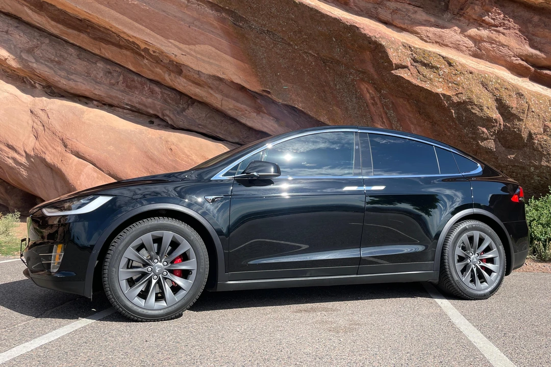 2017 Tesla Model X - Image 14 of 31