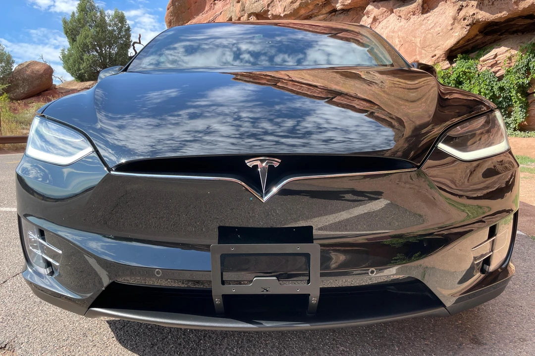 2017 Tesla Model X - Image 2 of 31
