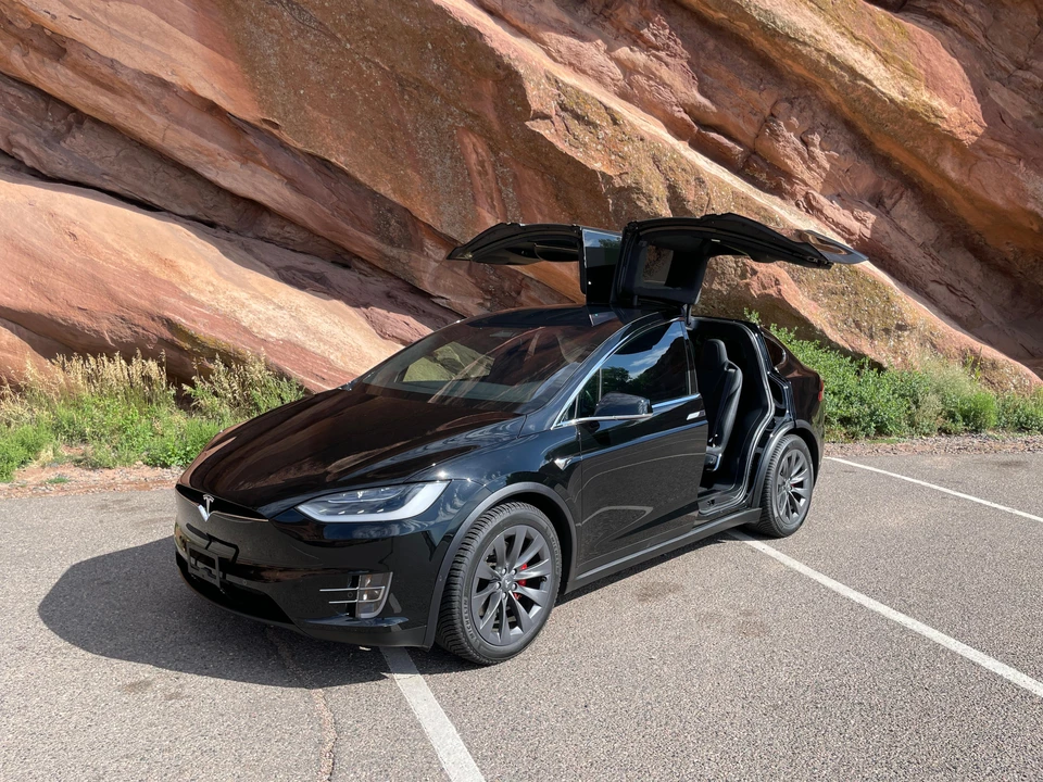 2017 Tesla Model X - Image 30 of 31