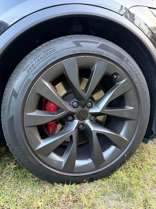 2017 Tesla Model X - Image 25 of 31
