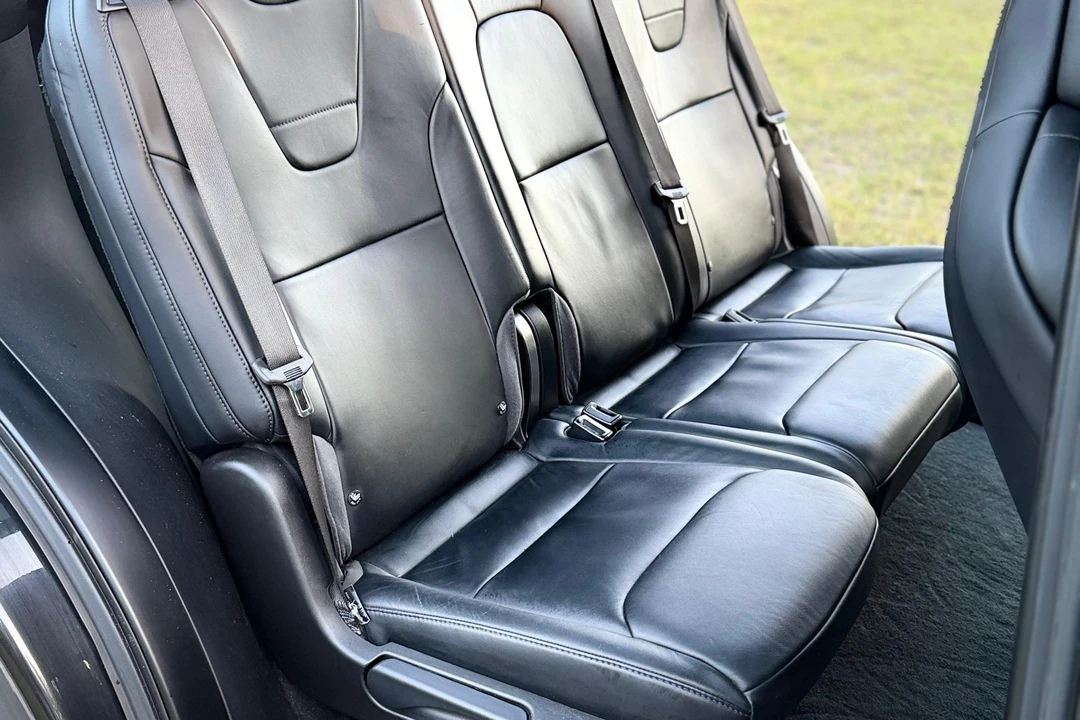 2017 Tesla Model X - Image 28 of 31