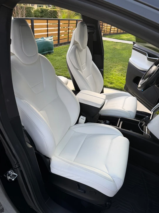 2017 Tesla Model X - Image 11 of 21