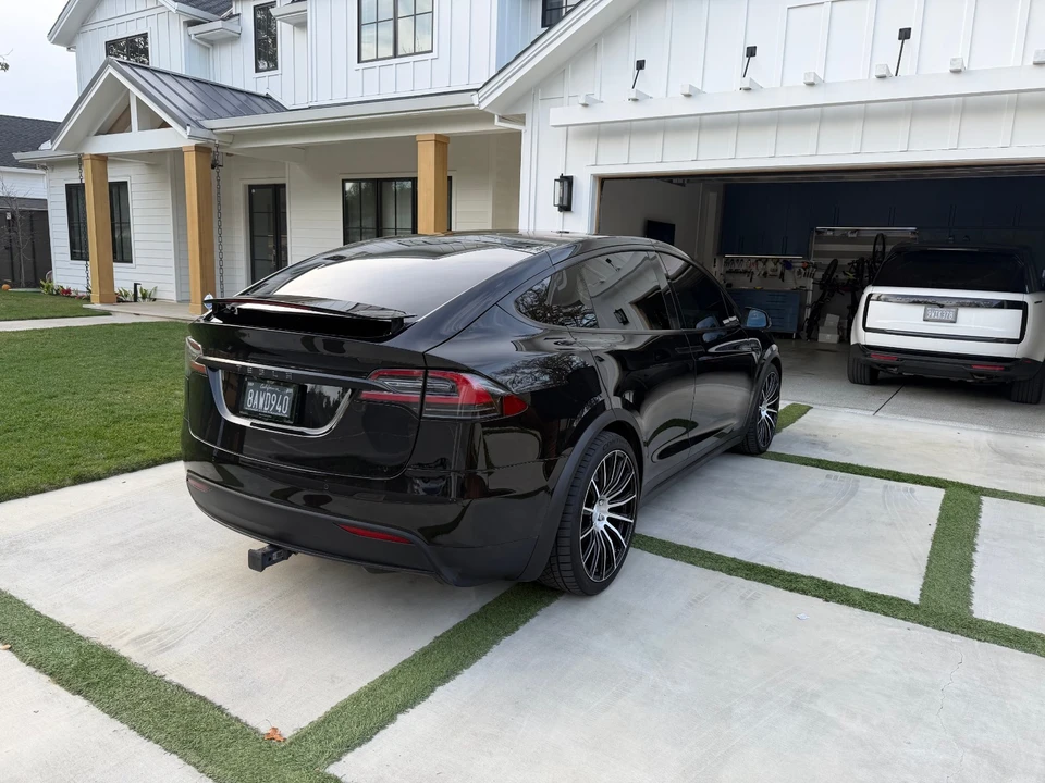 2017 Tesla Model X - Image 7 of 21