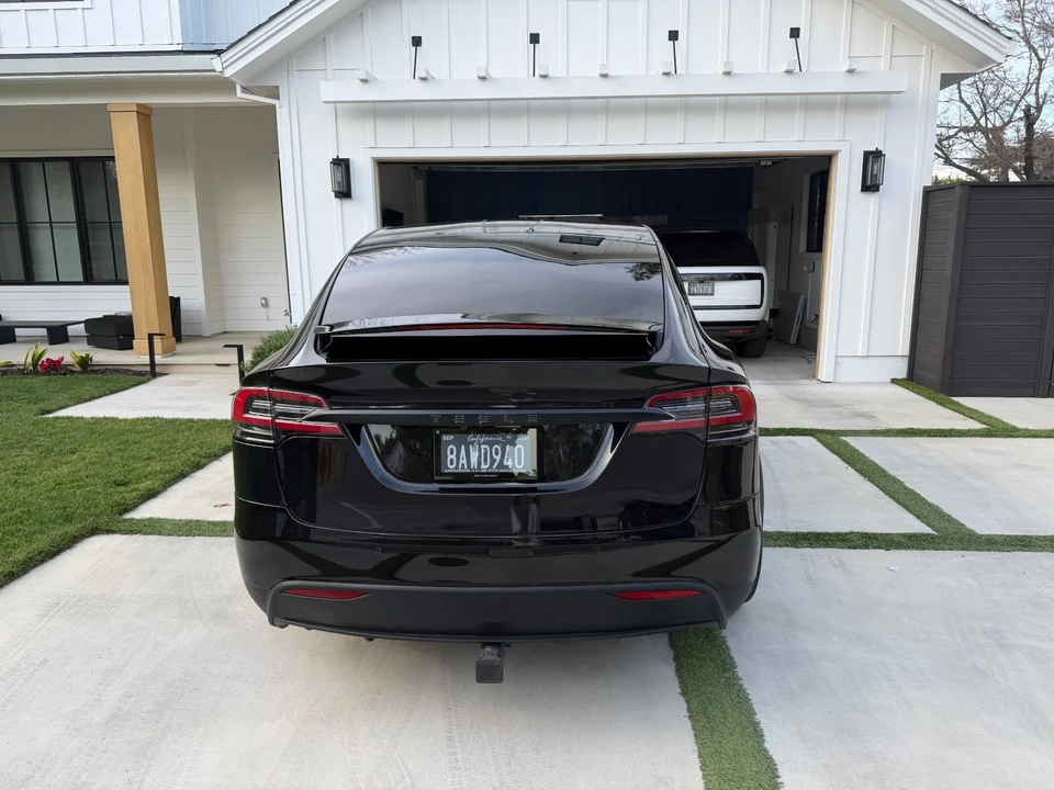 2017 Tesla Model X - Image 8 of 21