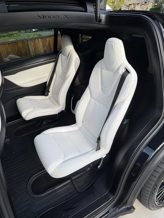 2017 Tesla Model X - Image 14 of 21