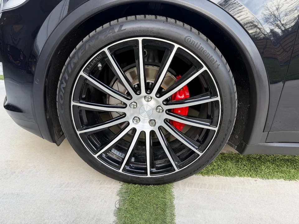 2017 Tesla Model X - Image 20 of 21