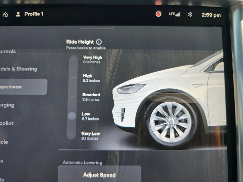 2017 Tesla Model X - Image 13 of 20
