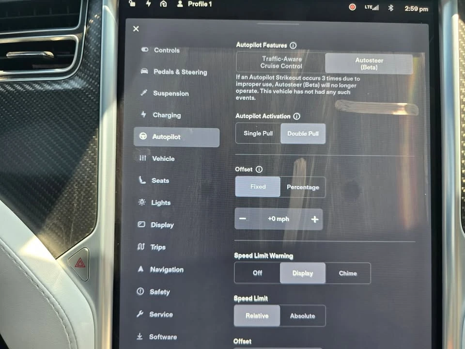 2017 Tesla Model X - Image 12 of 20