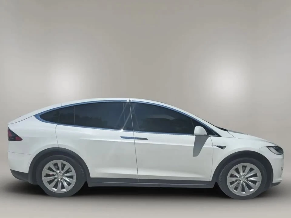 2017 Tesla Model X - Image 4 of 20