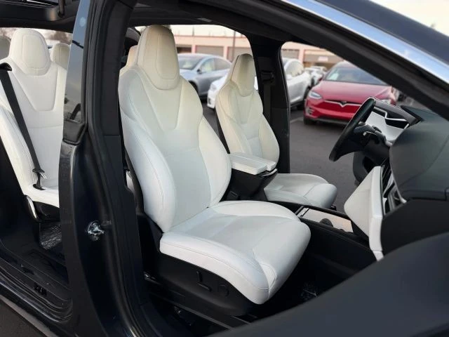 2017 Tesla Model X - Image 15 of 21