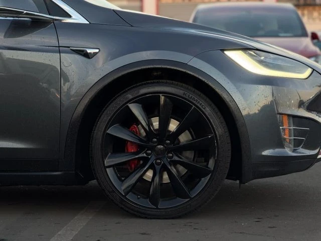 2017 Tesla Model X - Image 7 of 21
